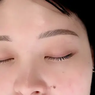 アイブロウ crest表参道所属・浜田 碧の眉毛・アイブロウイメージ