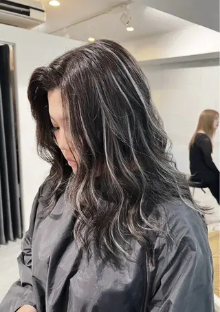 セミロング カラー ROBIN所属・指名数No.1 /NAOYAのヘアスタイル