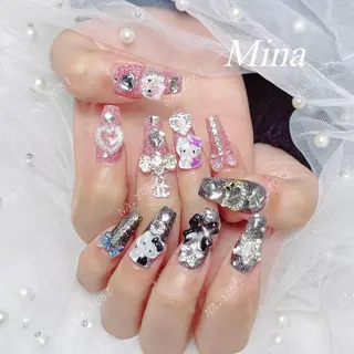 ネイル 🌷 Mooning 🌷のネイルデザイン