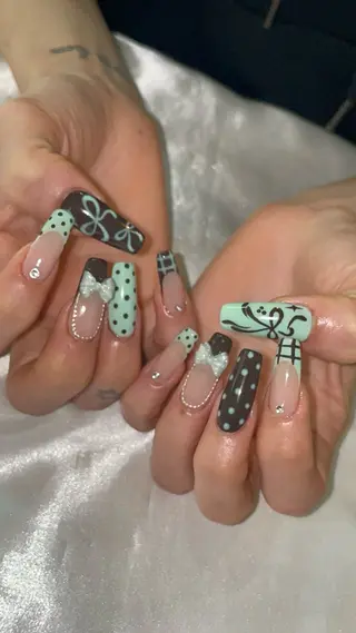 ネイル SoLuna 【ソルナ】のネイルデザイン