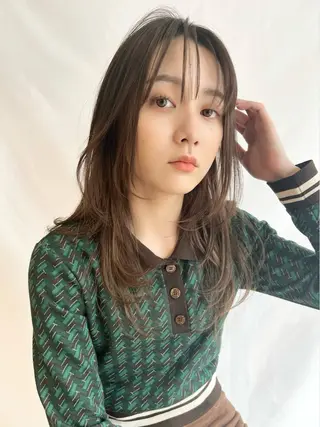 セミロング カラー enn...所属・樋口 千洸のヘアスタイル