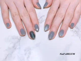 ネイル THECOLORS所属・近貞 莉奈のネイルデザイン