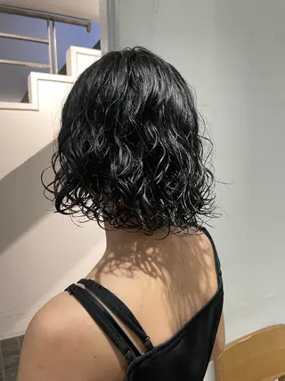 ミディアム パーマ スパイラルパーマ 🌐hina⭐️のヘアスタイル