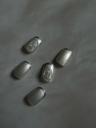 ネイル 金 柚嬉のネイルデザイン