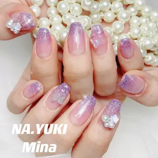 ネイル 🦋 Queenieのネイルデザイン