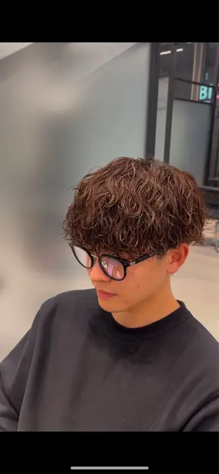 ショート カラー パーマ メンズ 心斎橋/メンズパーマ ブリーチ/ハイトーンのヘアスタイル