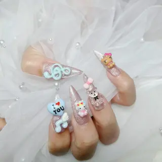 ネイル Lyna 池袋のネイルデザイン