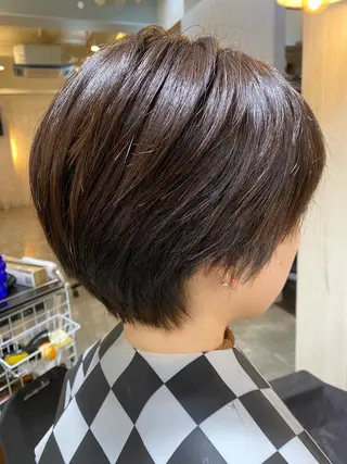 ショート カラー 米林 遼のヘアスタイル