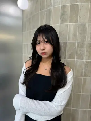 ロング 薮本 真優のヘアスタイル