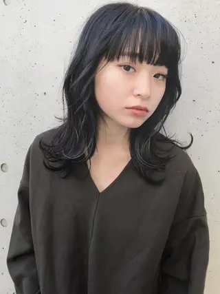 ミディアム カラー 寺山 佳貴のヘアスタイル