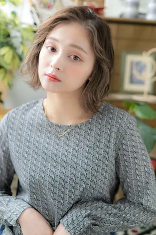 ショート カラー 土井 美奈代のヘアスタイル