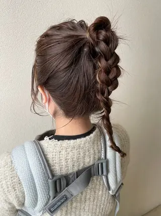 セミロング ヘアアレンジ 沢田 瞳のヘアスタイル