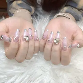 ネイル ヒユ ヒヨリのネイルデザイン