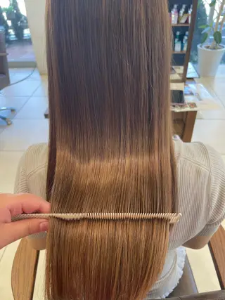 セミロング HIKARI🐈‍⬛ レイヤー×デザインのヘアスタイル