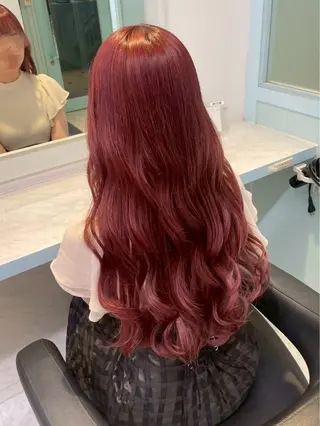 ロング カラー トレンド暖色ヘア🍒 miu🍒のヘアスタイル