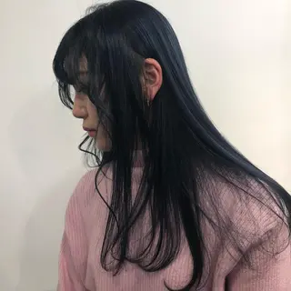 カラー ニシオカ タクヤのヘアスタイル