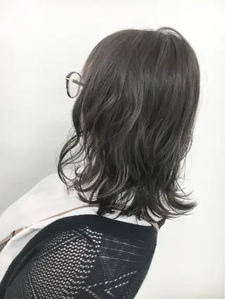 ミディアム カラー LaRmE Ayumi.のヘアスタイル
