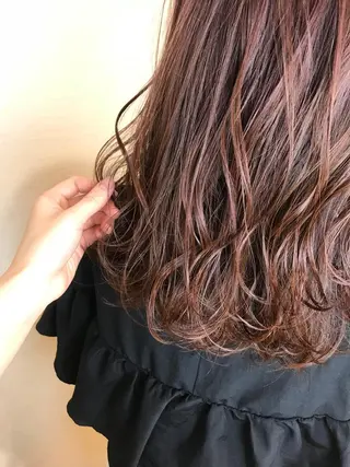 ロング カラー 韓国レイヤーカット/ ダブルカラーのヘアスタイル