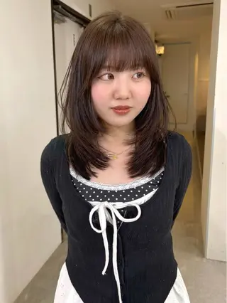 ロング カラー mizuki/ピンク ベージュ.レイヤーのヘアスタイル