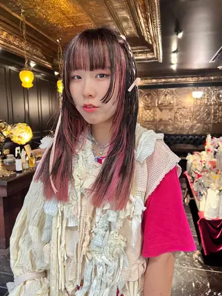 ロング カラー ヘアアレンジ haco＋所属・圧倒的デザイン力 店長🎨RENAのヘアスタイル