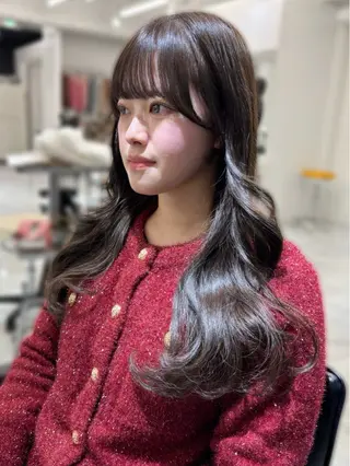 セミロング カラー 盛れる顔周り🤍渋谷 Risa🎀のヘアスタイル