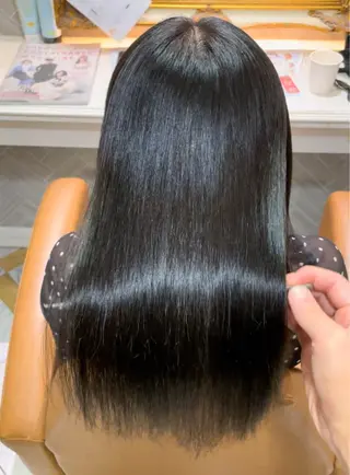 ミディアム 美髪縮毛矯正🤍 髪質改善/Shinaのヘアスタイル