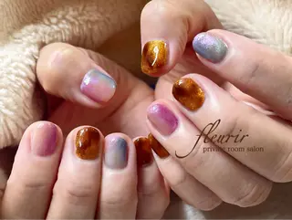 ネイル フルリール 【プライベートサロンのネイルデザイン