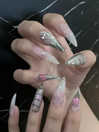 ネイル moca  心斎橋店所属・moca心斎橋店 Aina🐈‍⬛🤍のネイルデザイン