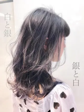 セミロング カラー ヘアアレンジ TONE所属・透明感カラー/ 韓国ヘア/縮毛矯正のヘアスタイル