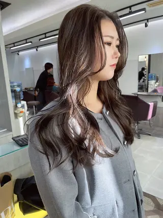 ロング カラー AIRI layer cut hairのヘアスタイル
