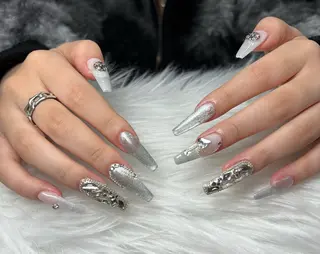 ネイル なな_ CloudyChanのネイルデザイン