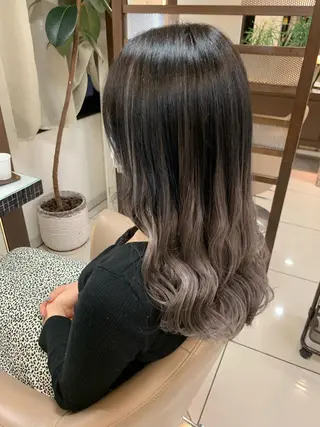 ロング カラー 羽エクステ🩷 🤍まき🤍のヘアスタイル