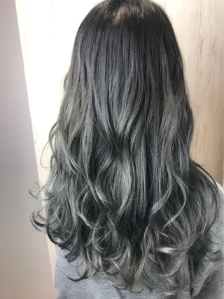 ロング カラー 🎊ルービック 京橋店💛のヘアスタイル