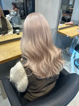 ミディアム カラー 💖ハイライト/ハイ トーン💖MIKIのヘアスタイル