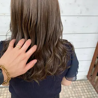 ミディアム ému エミュ　hair &spa所属・近藤 みゅうまのヘアスタイル