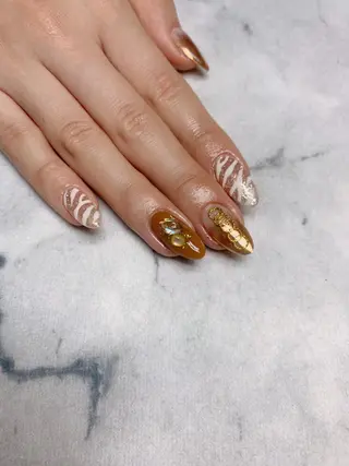 ネイル ネイルリボン 受付スタッフのネイルデザイン