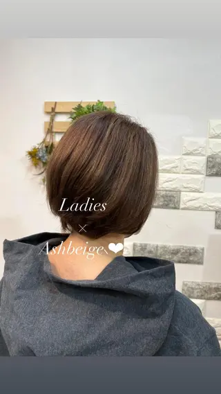 ショート カラー 大人女性ぼかし メンズ強化🦙平作のヘアスタイル