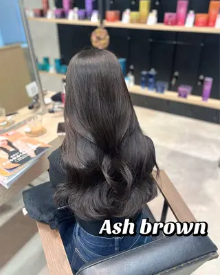 ロング カラー 寒色 ♡ レイヤー ┊︎miyuのヘアスタイル