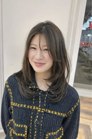 ミディアム カラー 野田阪神/レイヤー/ ハイライト/yuuのヘアスタイル