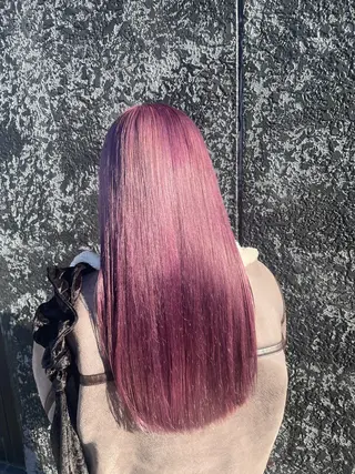 ロング 手塚 由佳のヘアスタイル