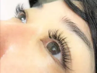 マツエク・マツパ P&Eまつげ専門 ★駅前店のマツエク・マツパデザイン