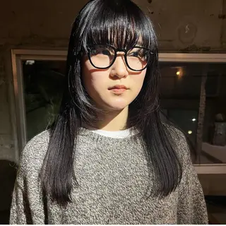 ロング カラー 🦮shiori アイドルオタク🦮のヘアスタイル