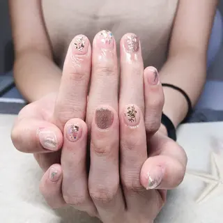 ネイル 奥園 良恵のネイルデザイン