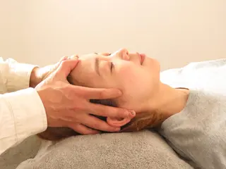 フィジカルコンディショニングサロン WHOLE  札幌円山所属・ドライヘッドスパ⭐️ 小顔矯正美容鍼✨やすのエステ・リラクイメージ