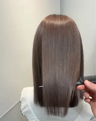 カラー Wiz都賀店所属・河野 陽菜のヘアスタイル