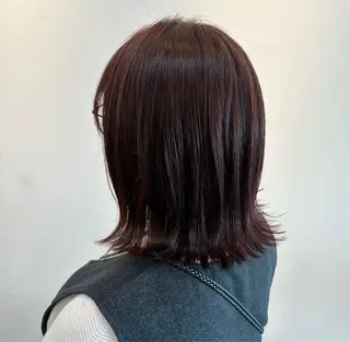 カラー 麻生 桃愛のヘアスタイル