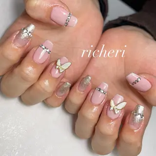 ミディアム ネイル richeri beautyのネイルデザイン