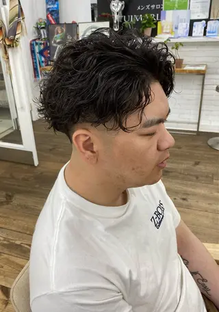 ミディアム パーマ メンズ メンズ特化サロン ウエダ　ヒロキのヘアスタイル