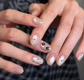 ネイル Pure&Rich Nailのネイルデザイン