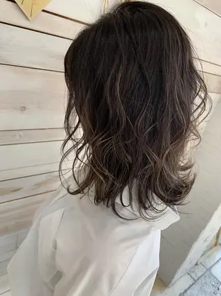 ミディアム カラー ハッシュカット/ボブ /レイヤー/彩奈のヘアスタイル